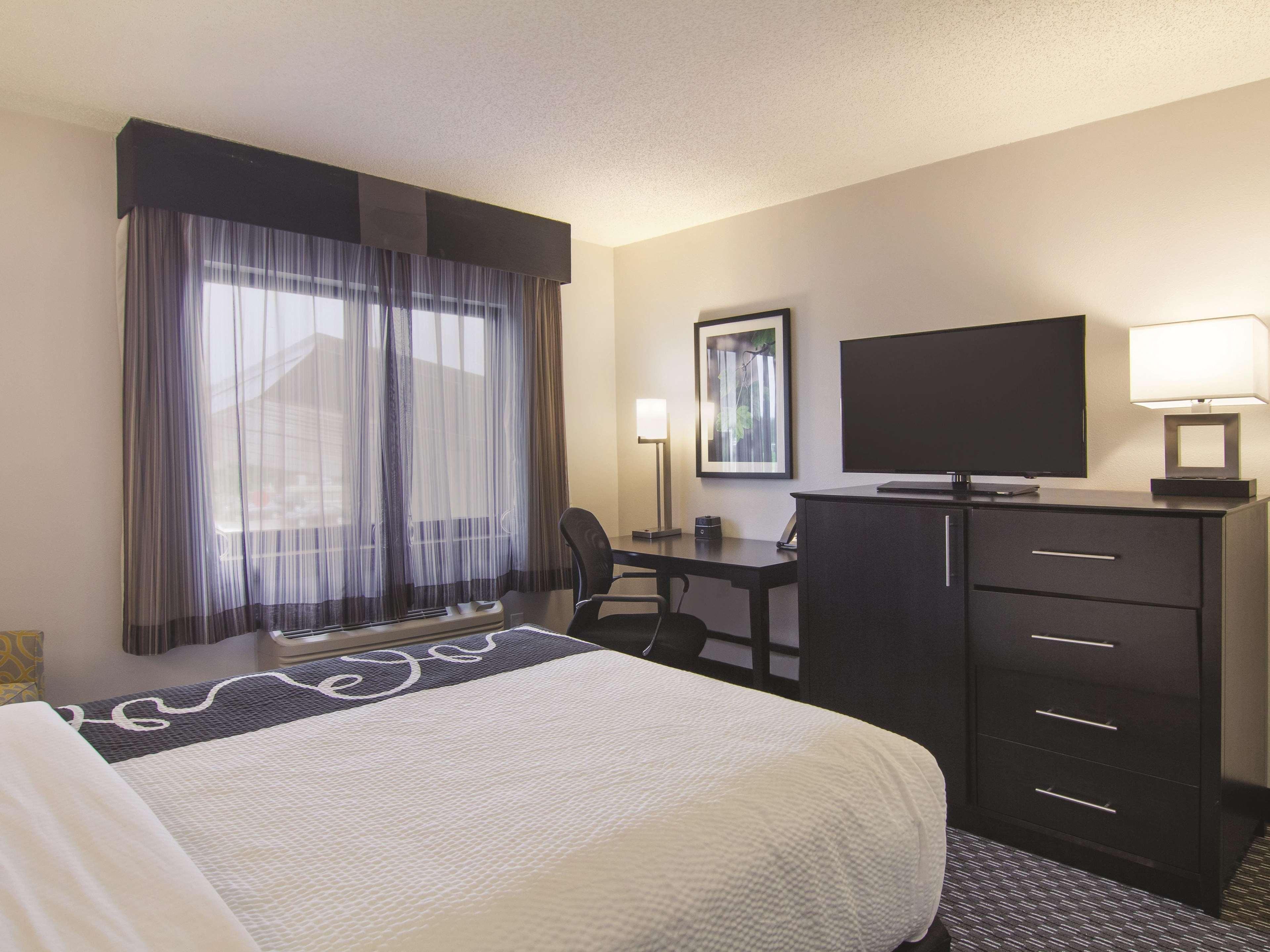 Hotel La Quinta By Wyndham Cleveland - Airport North Esterno foto