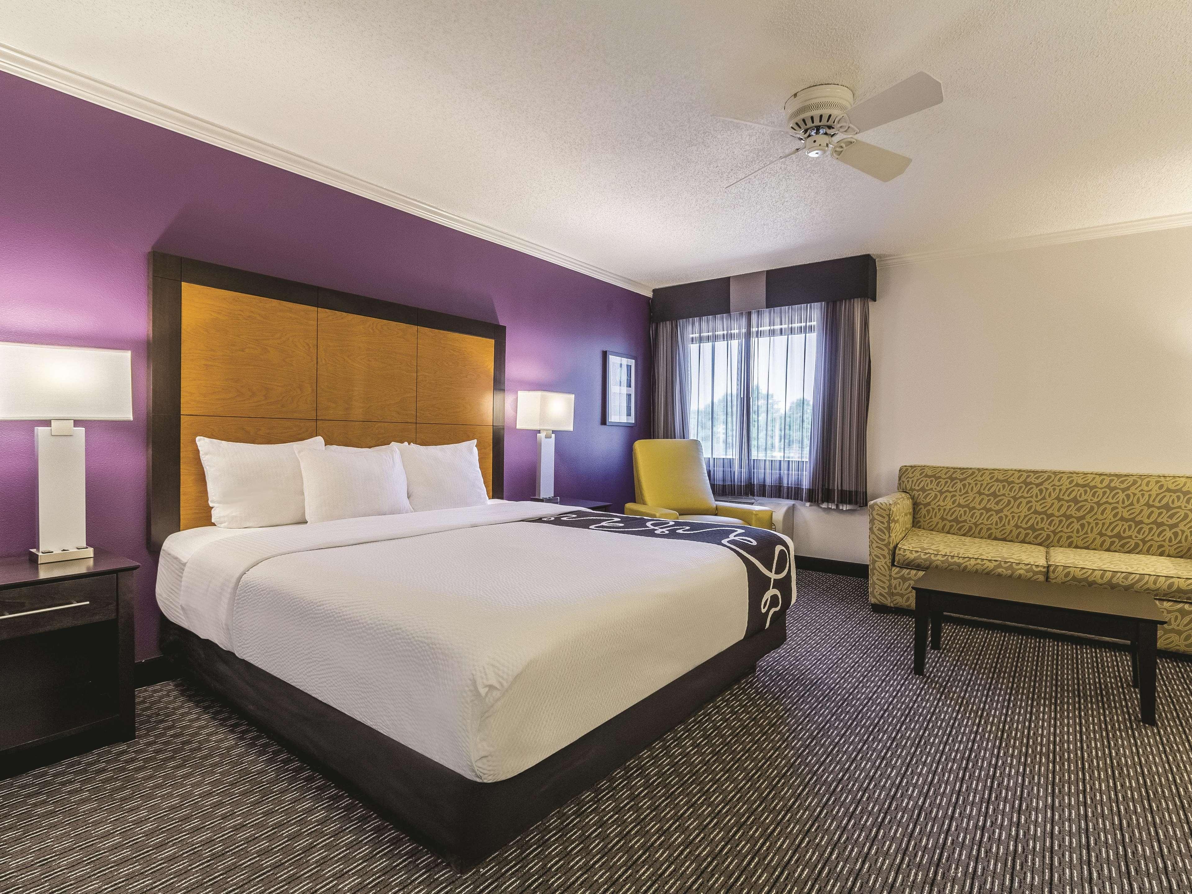 Hotel La Quinta By Wyndham Cleveland - Airport North Esterno foto