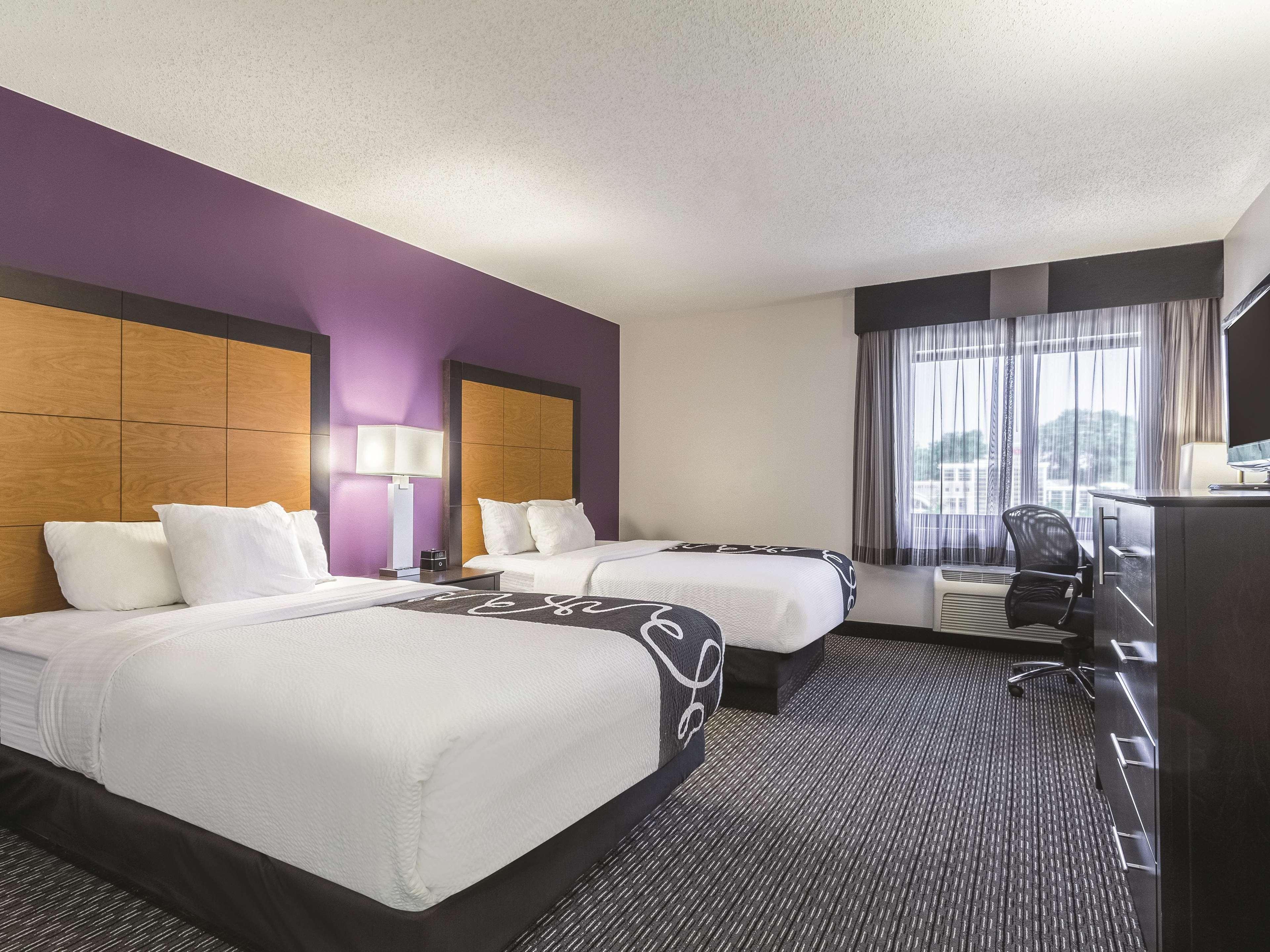 Hotel La Quinta By Wyndham Cleveland - Airport North Esterno foto