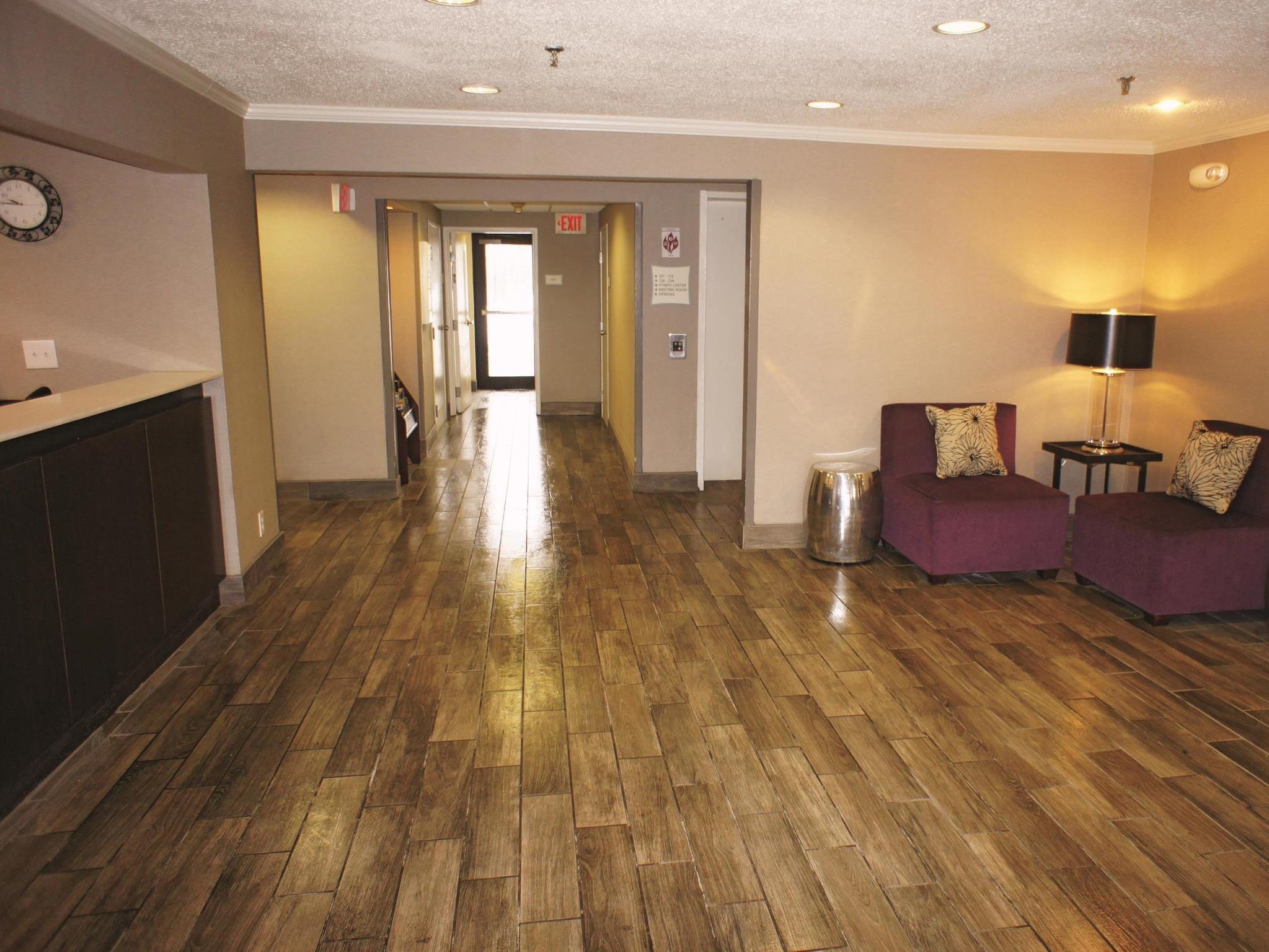 Hotel La Quinta By Wyndham Cleveland - Airport North Esterno foto