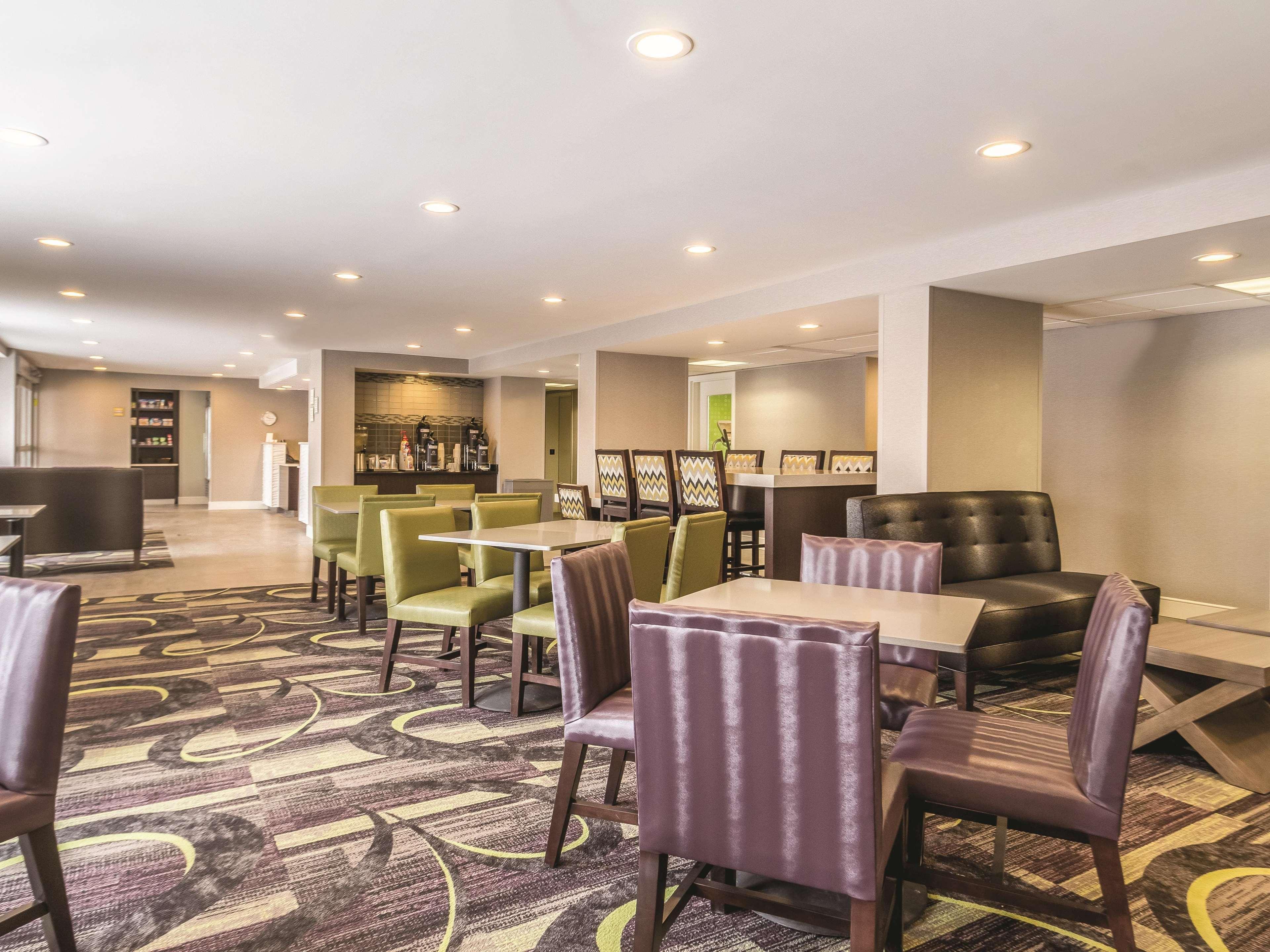 Hotel La Quinta By Wyndham Cleveland - Airport North Esterno foto