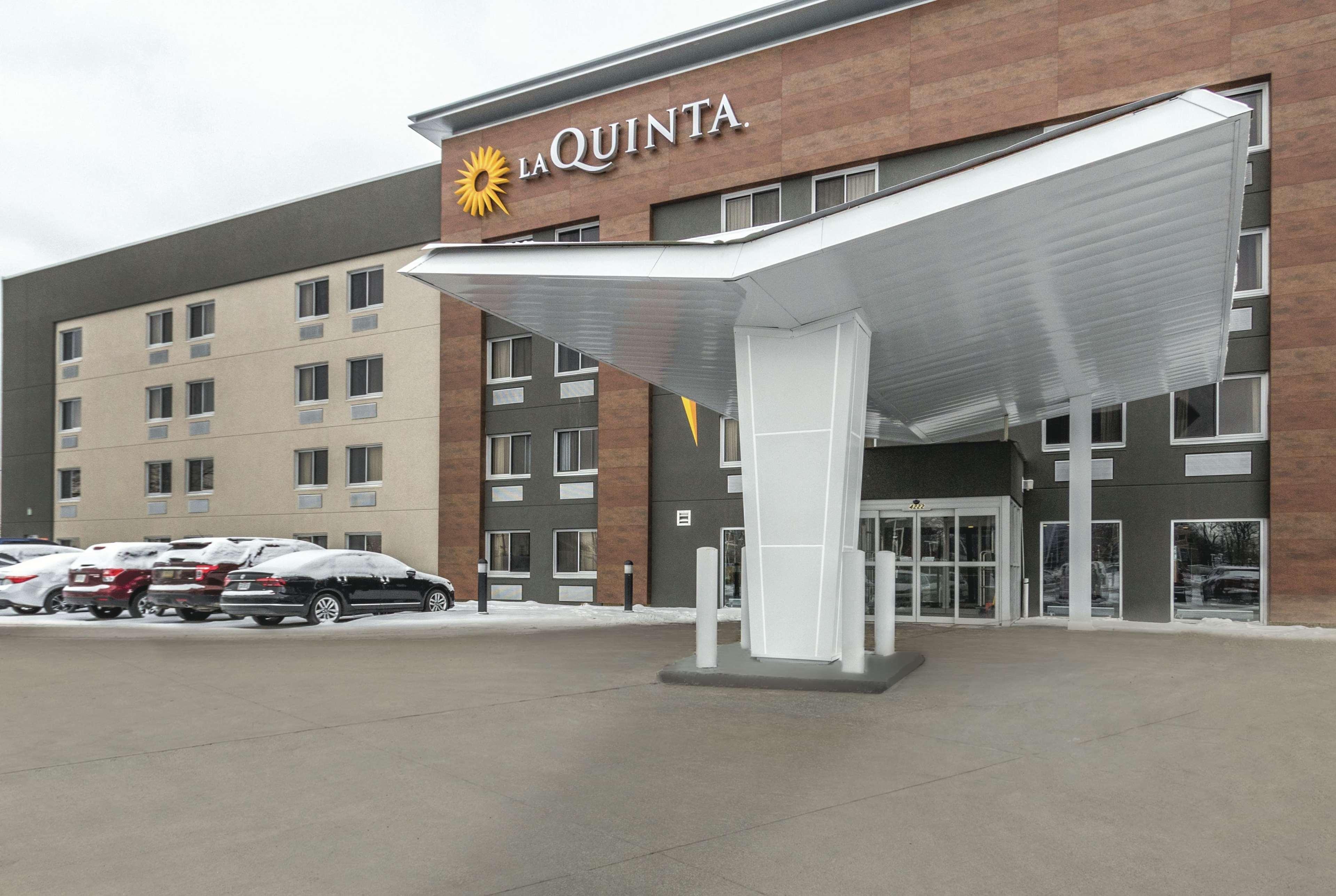 Hotel La Quinta By Wyndham Cleveland - Airport North Esterno foto