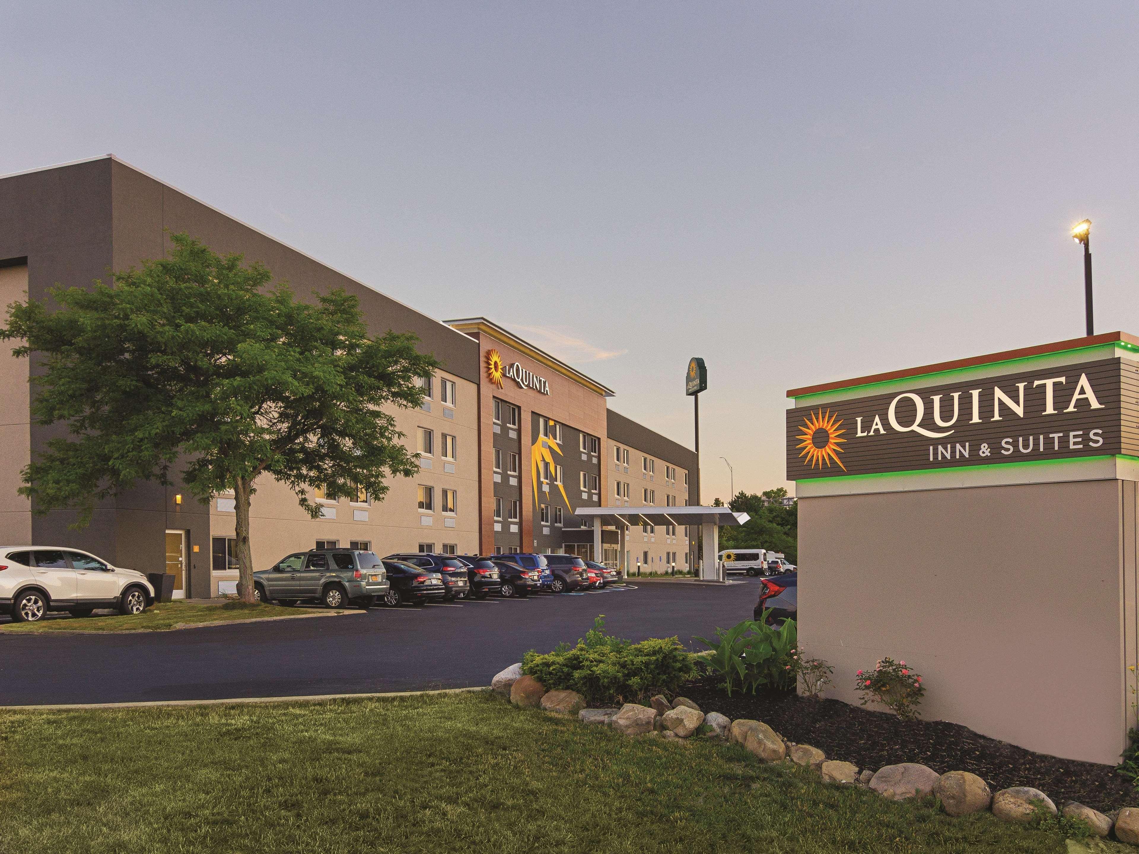 Hotel La Quinta By Wyndham Cleveland - Airport North Esterno foto