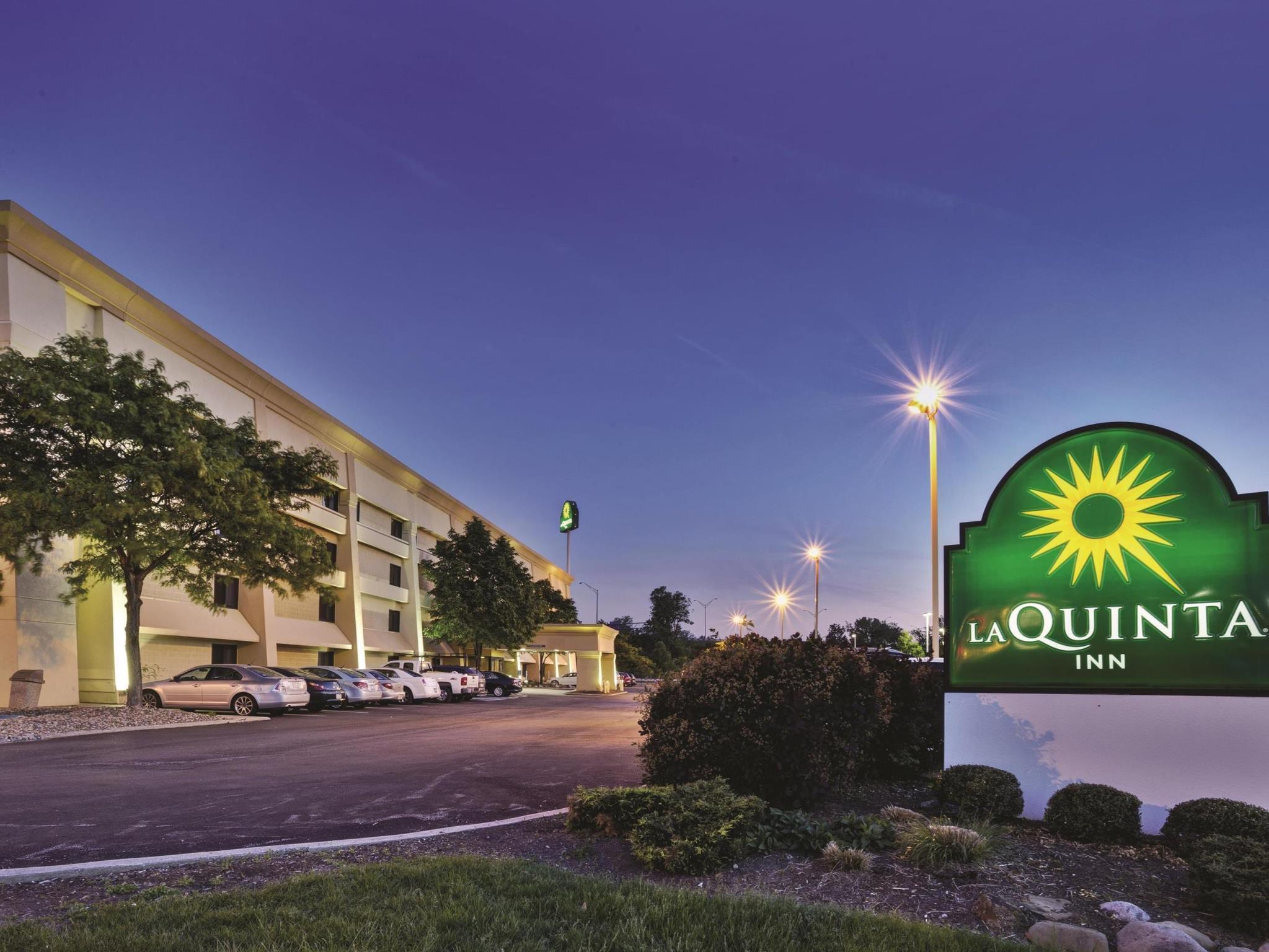 Hotel La Quinta By Wyndham Cleveland - Airport North Esterno foto