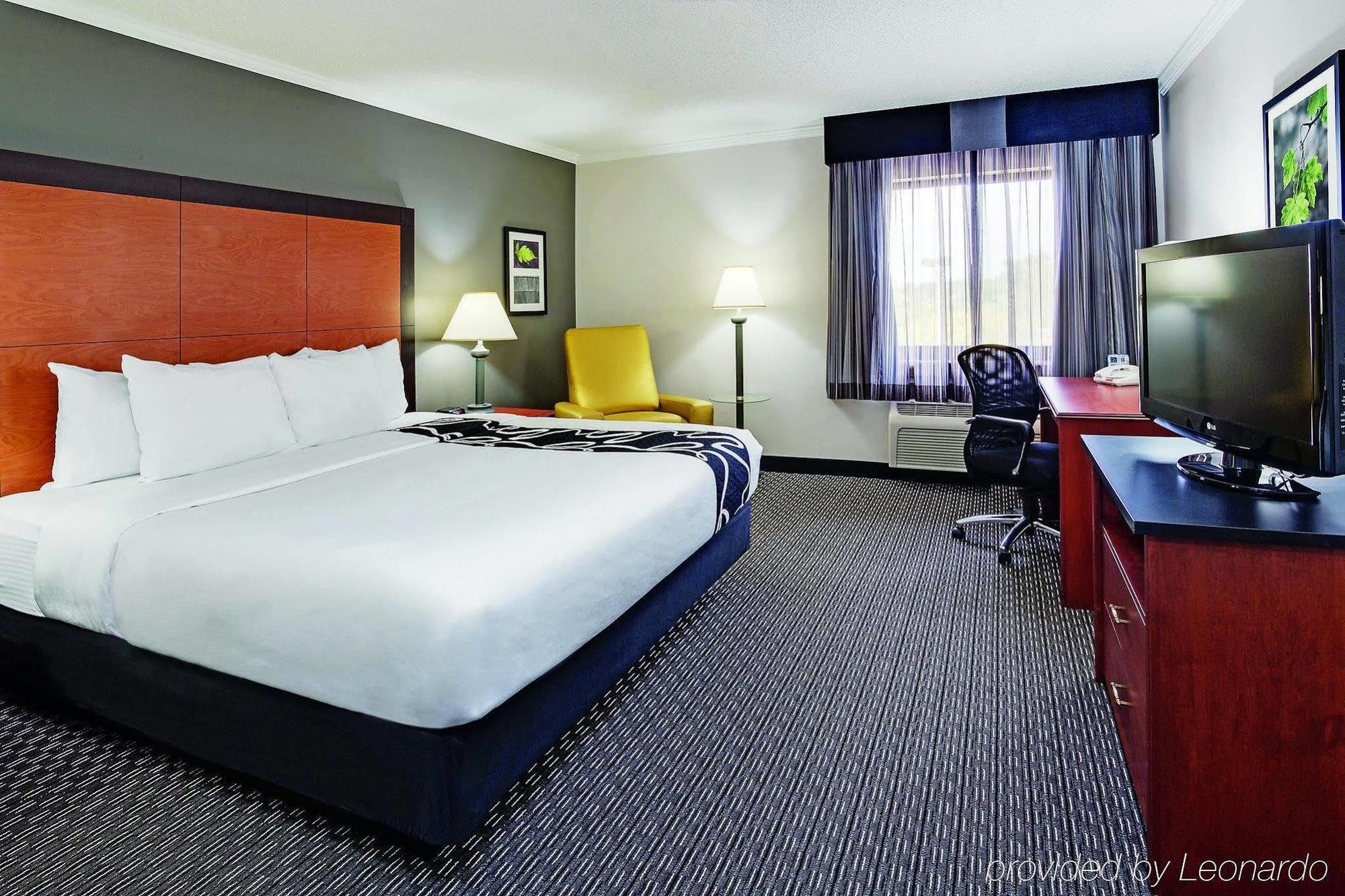 Hotel La Quinta By Wyndham Cleveland - Airport North Esterno foto