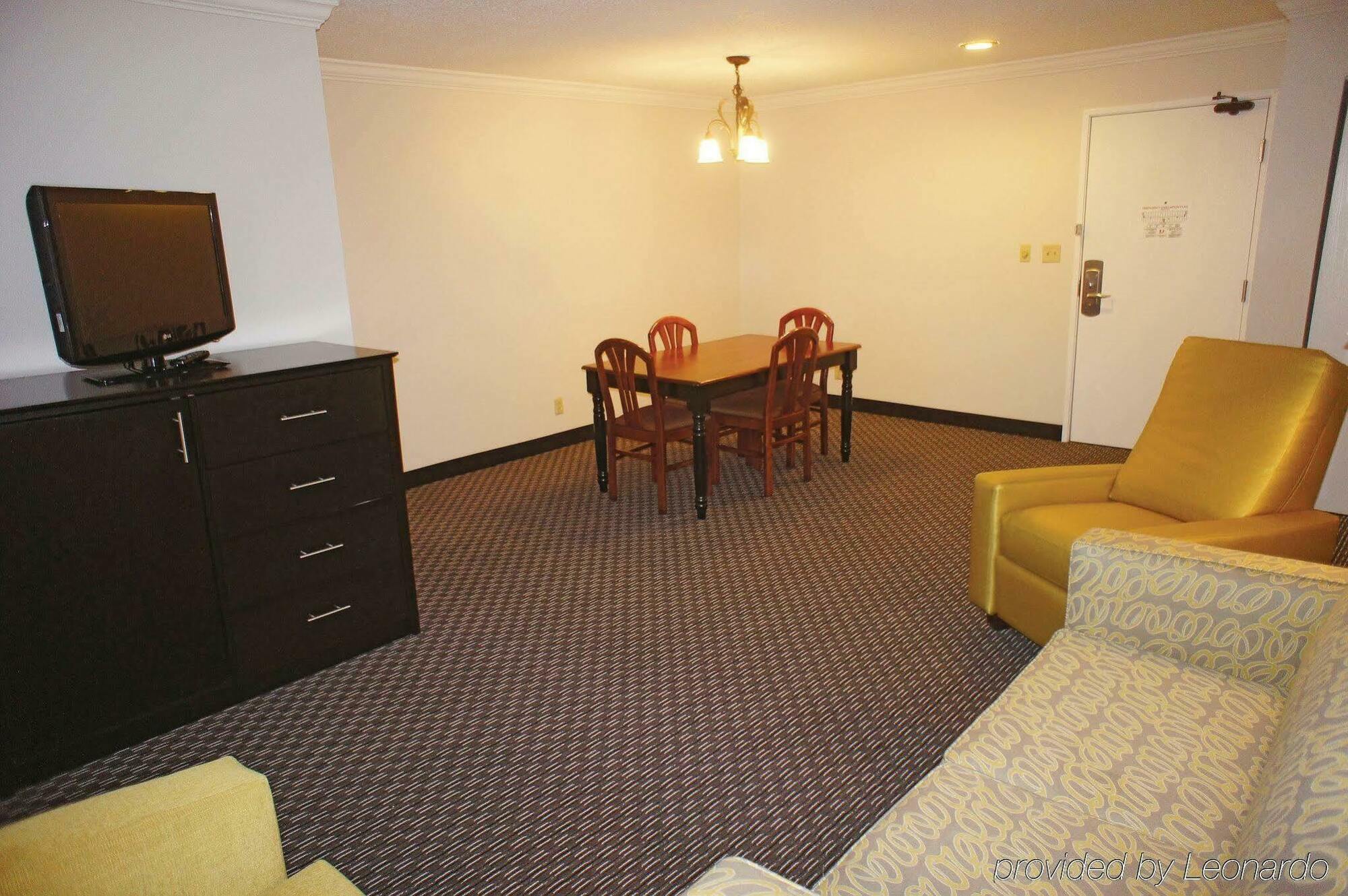 Hotel La Quinta By Wyndham Cleveland - Airport North Esterno foto