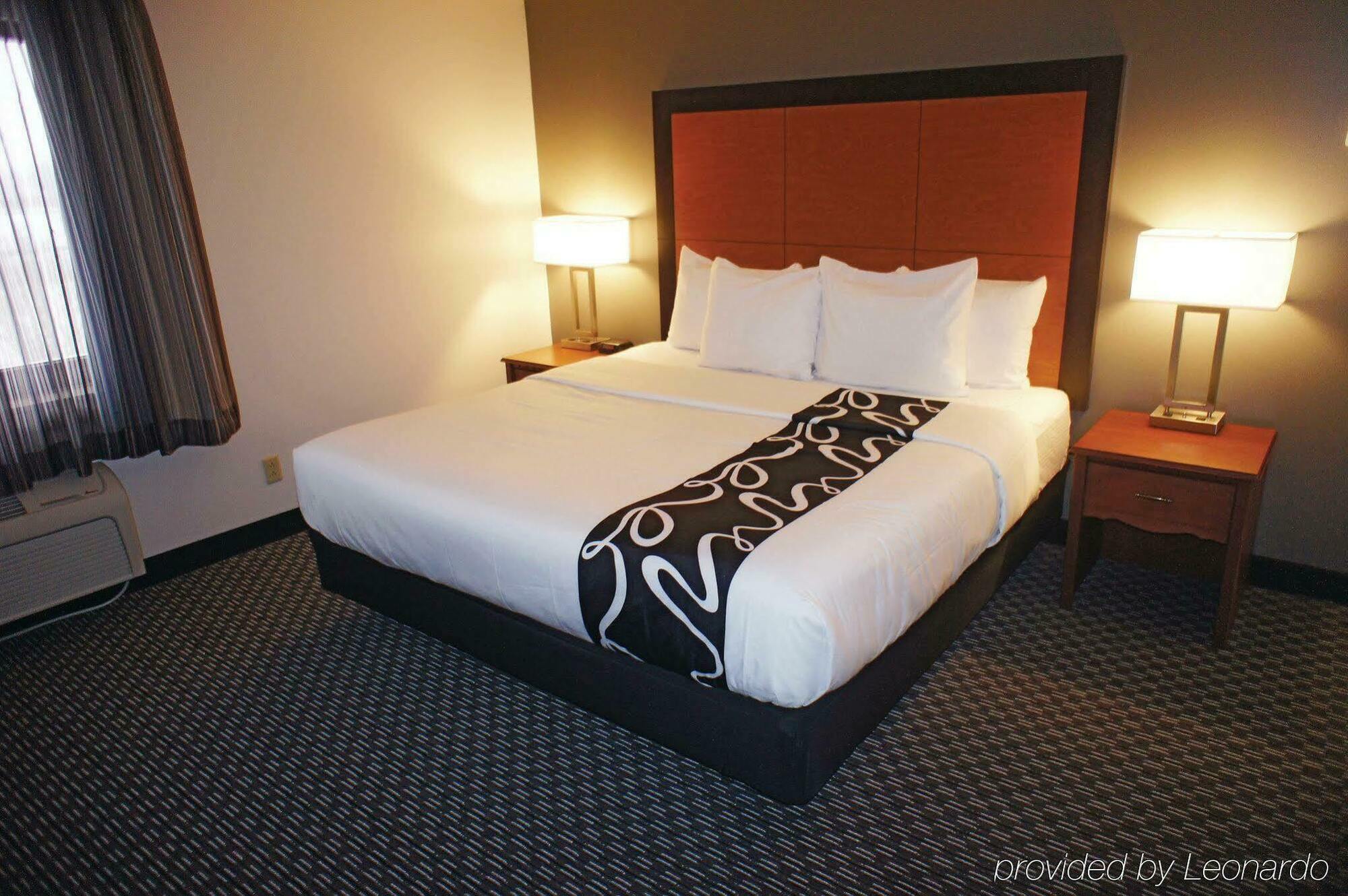 Hotel La Quinta By Wyndham Cleveland - Airport North Esterno foto