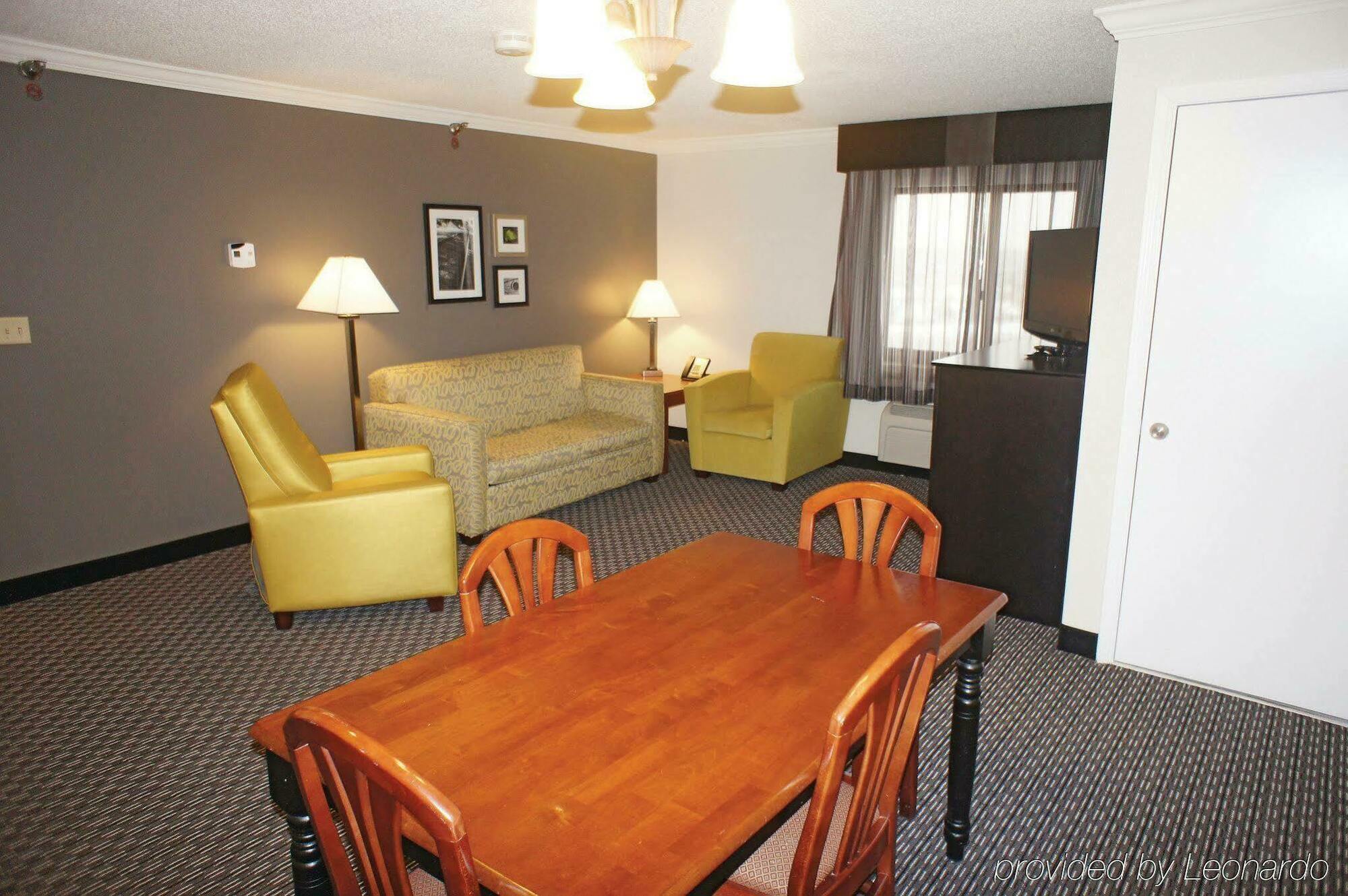 Hotel La Quinta By Wyndham Cleveland - Airport North Esterno foto